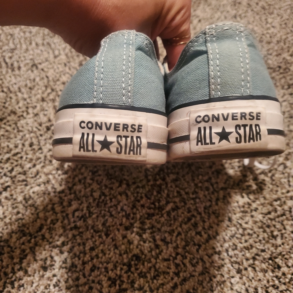 Converse - Picture 2 of 3